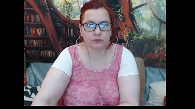 Snapshot of PlayfullMature chatting on May 28, 12:13 pm PlayfullMature online show from May 28, 12:13 pm