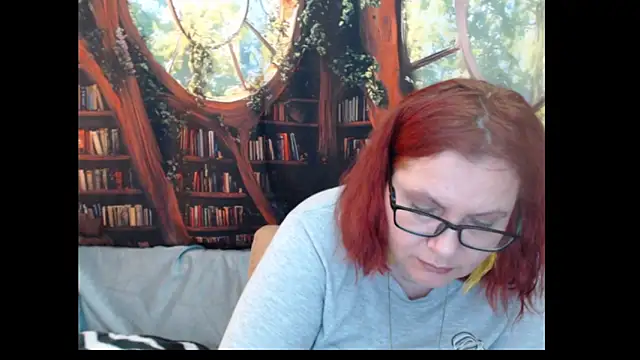 Snapshot of PlayfullMature chatting on May 29, 1:31 pm PlayfullMature online show from May 29, 1:31 pm