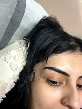 Snapshot of ThickerThanYoBitch chatting on September 11, 2:17 pm ThickerThanYoBitch online show from September 11, 2:17 pm