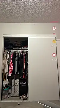 ThickerThanYoBitch online show from February 16, 8:38 pm