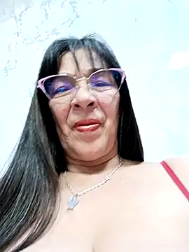 Snapshot of biancchi chatting on May 19, 12:27 am biancchi online show from May 19, 12:27 am