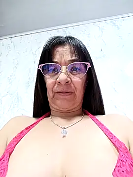 Snapshot of biancchi chatting on May 19, 12:22 pm biancchi online show from May 19, 12:22 pm