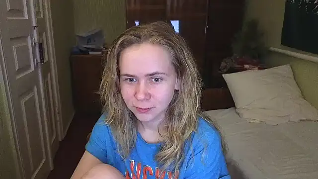 Snapshot of Riley_Roo chatting on January 27, 6:09 pm Riley Roo online show from January 27, 6:09 pm