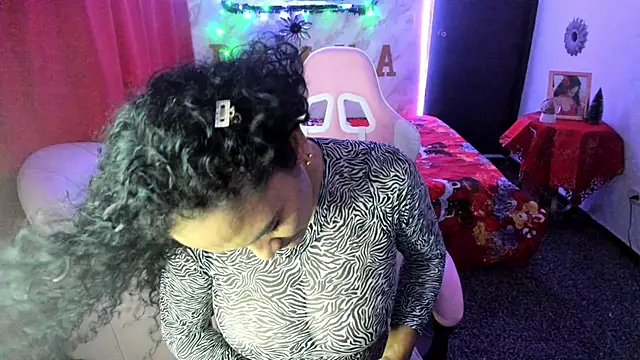 rayza mature 154 online show from December 19, 10:53 pm