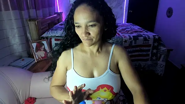 rayza mature 154 online show from March 2, 1:26 am