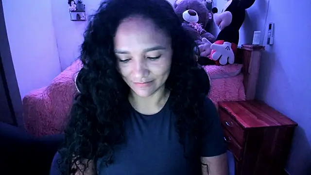 rayza mature 154 online show from April 20, 9:05 pm