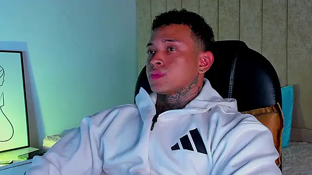 Stiven collins online show from March 29, 1:38 am