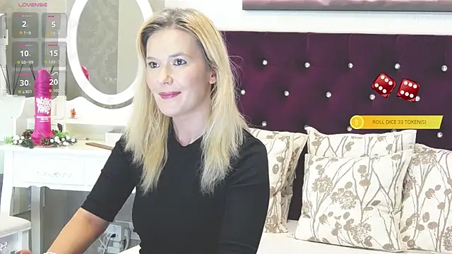 Snapshot of LilyFord chatting on June 29, 7:25 pm LilyFord online show from June 29, 7:25 pm