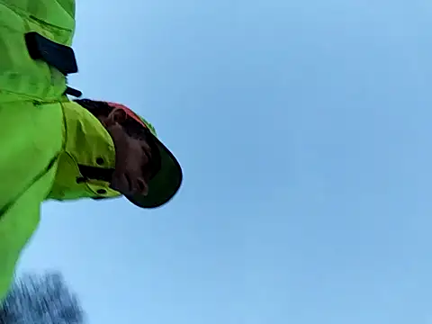 Knuffelstaaf123 online show from November 11, 6:46 am