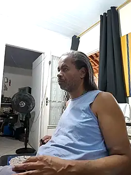 Snapshot of JeanJavert chatting on February 23, 11:44 am JeanJavert online show from February 23, 11:44 am