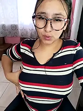 Snapshot of Cute_Penelope chatting on January 17, 3:11 pm Cute Penelope online show from January 17, 3:11 pm