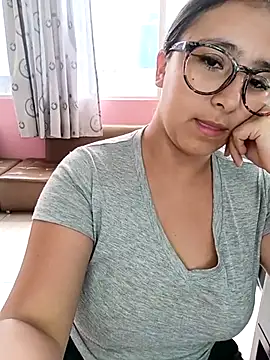 Snapshot of Cute_Penelope chatting on February 4, 6:17 pm Cute Penelope online show from February 4, 6:17 pm