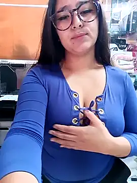 Snapshot of Cute_Penelope chatting on February 17, 3:09 pm Cute Penelope online show from February 17, 3:09 pm