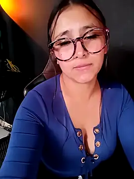 Snapshot of Cute_Penelope chatting on March 7, 9:17 pm Cute Penelope online show from March 7, 9:17 pm