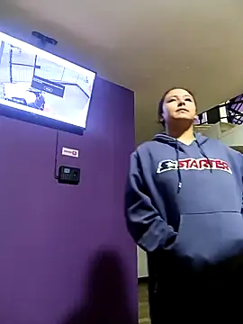 Snapshot of Cute_Penelope chatting on September 18, 11:34 am Cute Penelope online show from September 18, 11:34 am