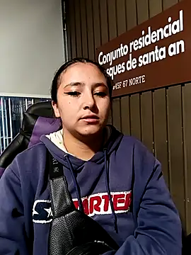 Snapshot of Cute_Penelope chatting on November 13, 11:20 am Cute Penelope online show from November 13, 11:20 am