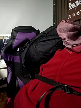 Snapshot of Cute_Penelope chatting on November 25, 11:10 am Cute Penelope online show from November 25, 11:10 am