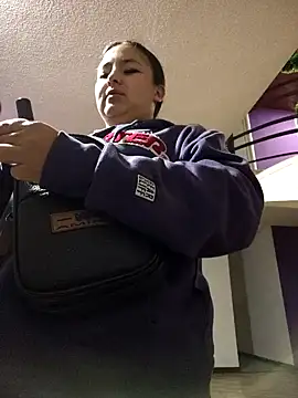 Snapshot of Cute_Penelope chatting on December 1, 11:15 am Cute Penelope online show from December 1, 11:15 am