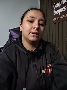 Snapshot of Cute_Penelope chatting on February 21, 11:22 am Cute Penelope online show from February 21, 11:22 am