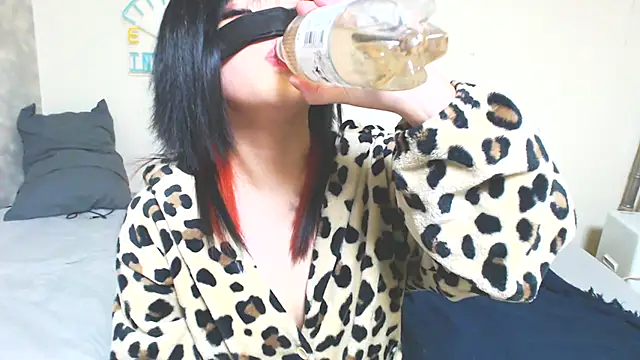 miyabi room online show from March 5, 12:11 pm