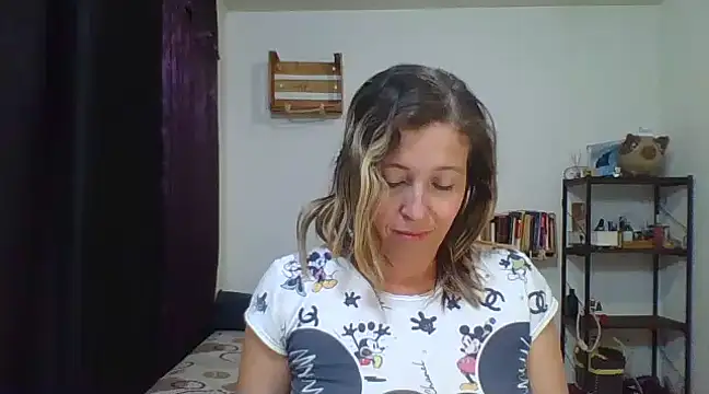 Snapshot of charlott_ponce chatting on March 20, 1:46 am charlott ponce online show from March 20, 1:46 am