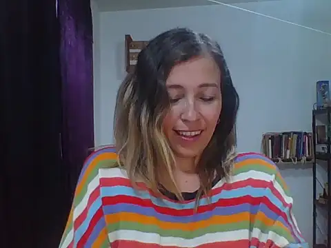 Snapshot of charlott_ponce chatting on October 9, 5:11 pm charlott ponce online show from October 9, 5:11 pm
