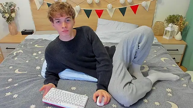 Fandi 777 online show from March 9, 7:05 pm