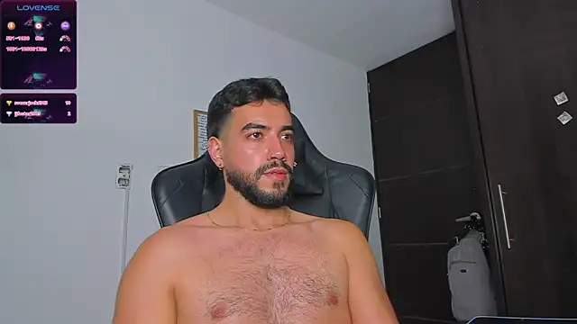 Snapshot of JeycobxBraand chatting on December 9, 11:56 pm JeycobxBraand online show from December 9, 11:56 pm