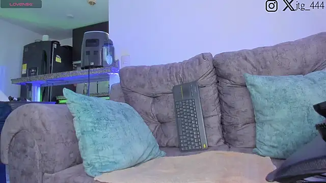 Snapshot of JeycobxBraand chatting on March 15, 10:11 pm JeycobxBraand online show from March 15, 10:11 pm