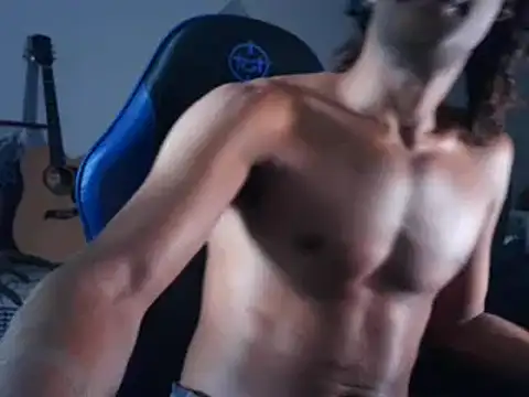 Snapshot of gerson173Hugo chatting on December 21, 4:36 pm gerson173Hugo online show from December 21, 4:36 pm