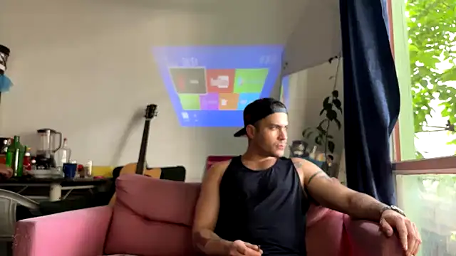 Snapshot of gerson173Hugo chatting on March 22, 6:58 pm gerson173Hugo online show from March 22, 6:58 pm