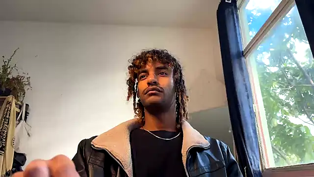 Snapshot of gerson173Hugo chatting on September 26, 9:46 am gerson173Hugo online show from September 26, 9:46 am