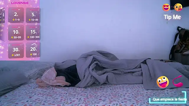 Snapshot of chicantonella chatting on September 18, 4:20 pm chicantonella online show from September 18, 4:20 pm