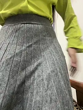 Thirsty Malika online show from April 13, 7:08 pm