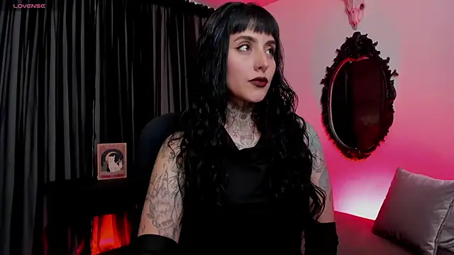 nasty aliice1 online show from December 19, 7:04 am