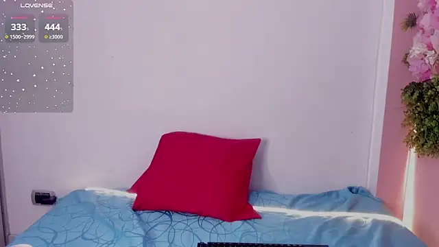 Mikasa Horny online show from April 21, 1:39 pm