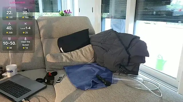 Poppersbate online show from June 12, 4:28 pm