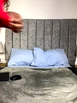 emilyrojas online show from September 29, 11:59 am