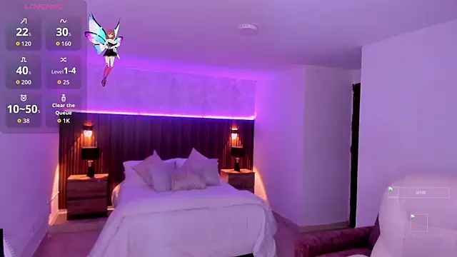 Snapshot of viiolet_thomas chatting on September 24, 7:39 pm viiolet thomas online show from September 24, 7:39 pm