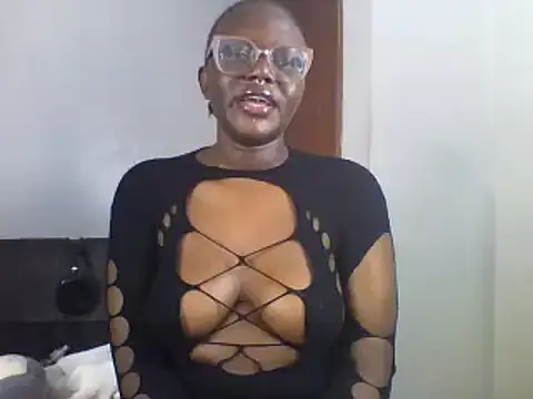 Snapshot of Dirty_sweet_ chatting on October 24, 12:12 pm Dirty sweet  online show from October 24, 12:12 pm