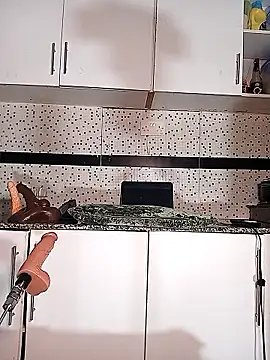 Snapshot of Bella045 chatting on October 18, 1:19 am Bella045 online show from October 18, 1:19 am