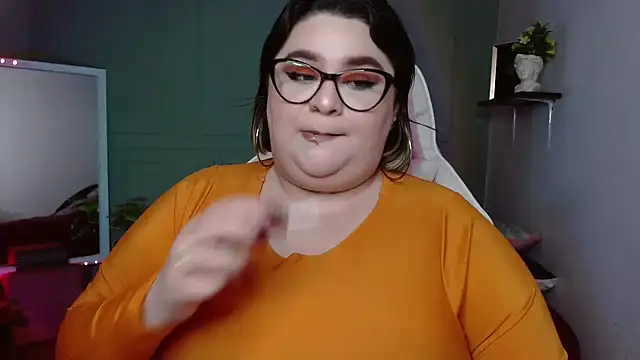 tiffany laurens online show from December 6, 6:37 am