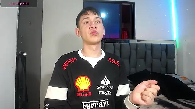 Mr daren  online show from March 13, 6:34 pm