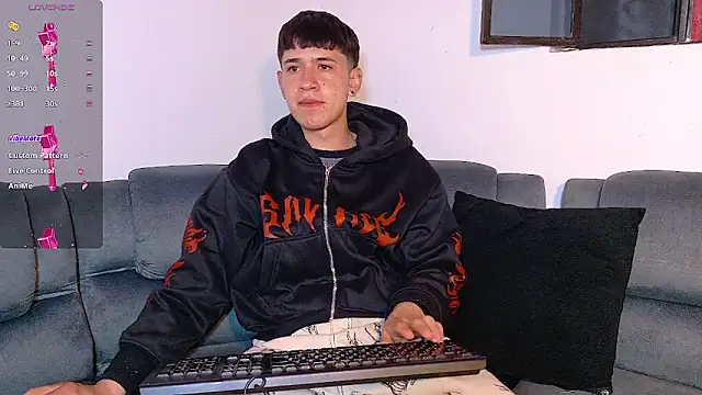 Mr daren  online show from November 6, 7:15 pm