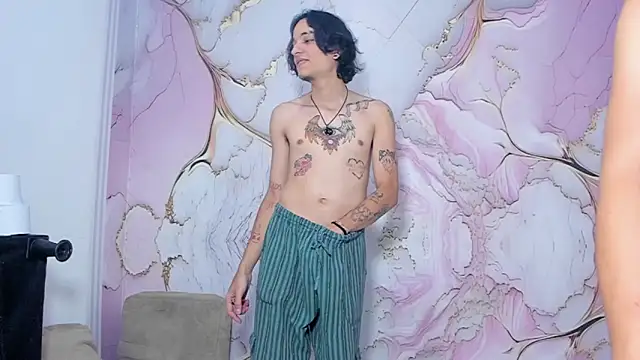 wild demongirl online show from November 28, 7:27 pm