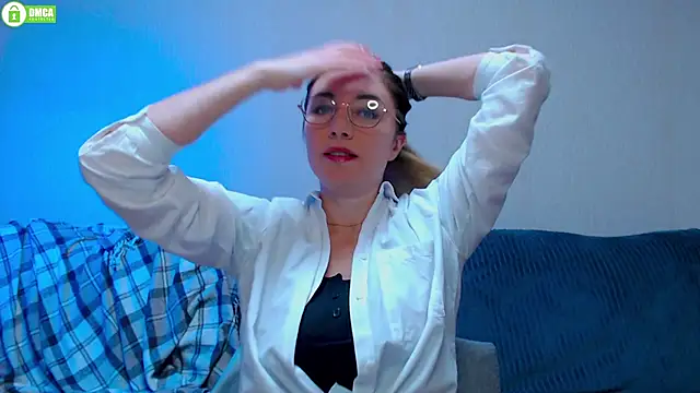 Snapshot of Sweet___Amelia chatting on October 16, 3:35 pm Sweet Amelia online show from October 16, 3:35 pm