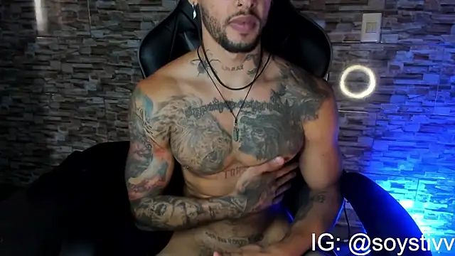 Snapshot of Seth_Owner chatting on February 8, 4:57 pm Seth Owner online show from February 8, 4:57 pm