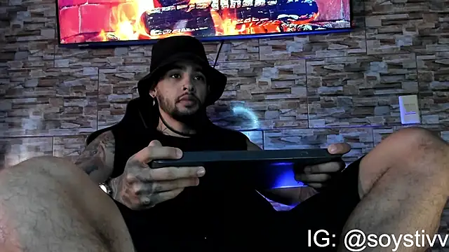 Snapshot of Seth_Owner chatting on February 20, 1:40 pm Seth Owner online show from February 20, 1:40 pm