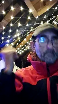 Snapshot of Oridama123 chatting on February 2, 12:42 am Oridama123 online show from February 2, 12:42 am