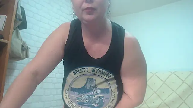 EmmaSquirt online show from February 13, 11:06 am